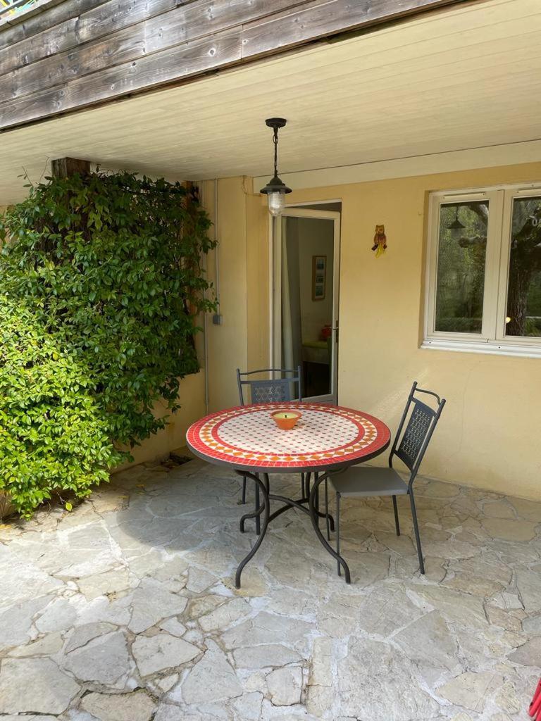 Appartement Mas des Amarens à Malaucène Extérieur photo